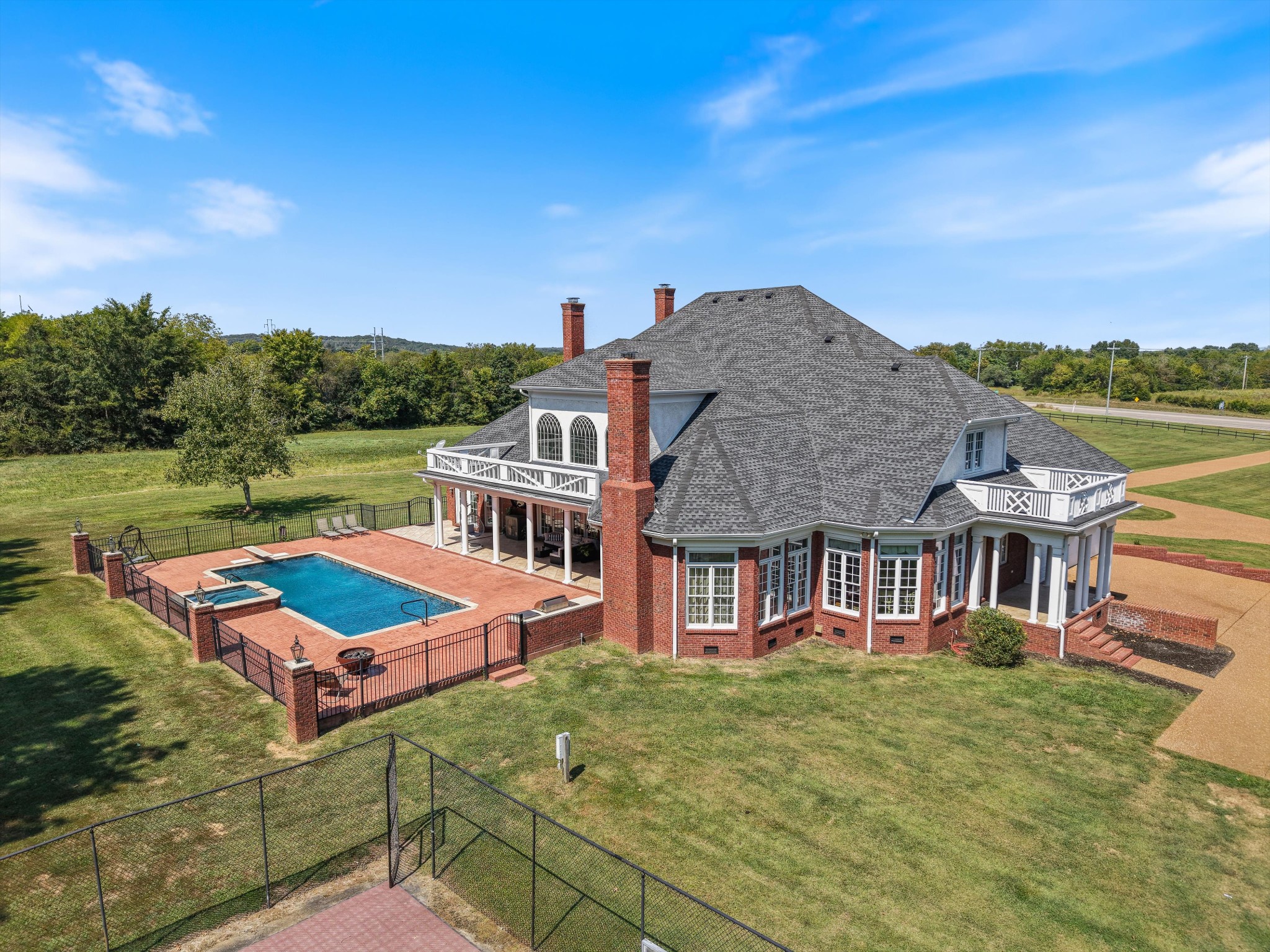 1465 New Columbia Highway Lewisburg TN 37091