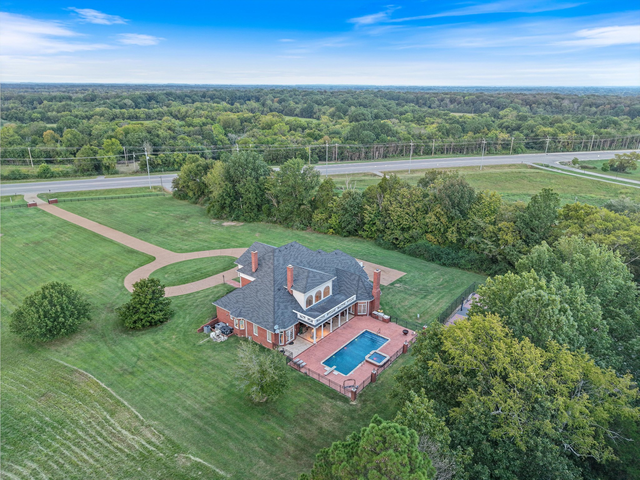 1465 New Columbia Highway Lewisburg TN 37091