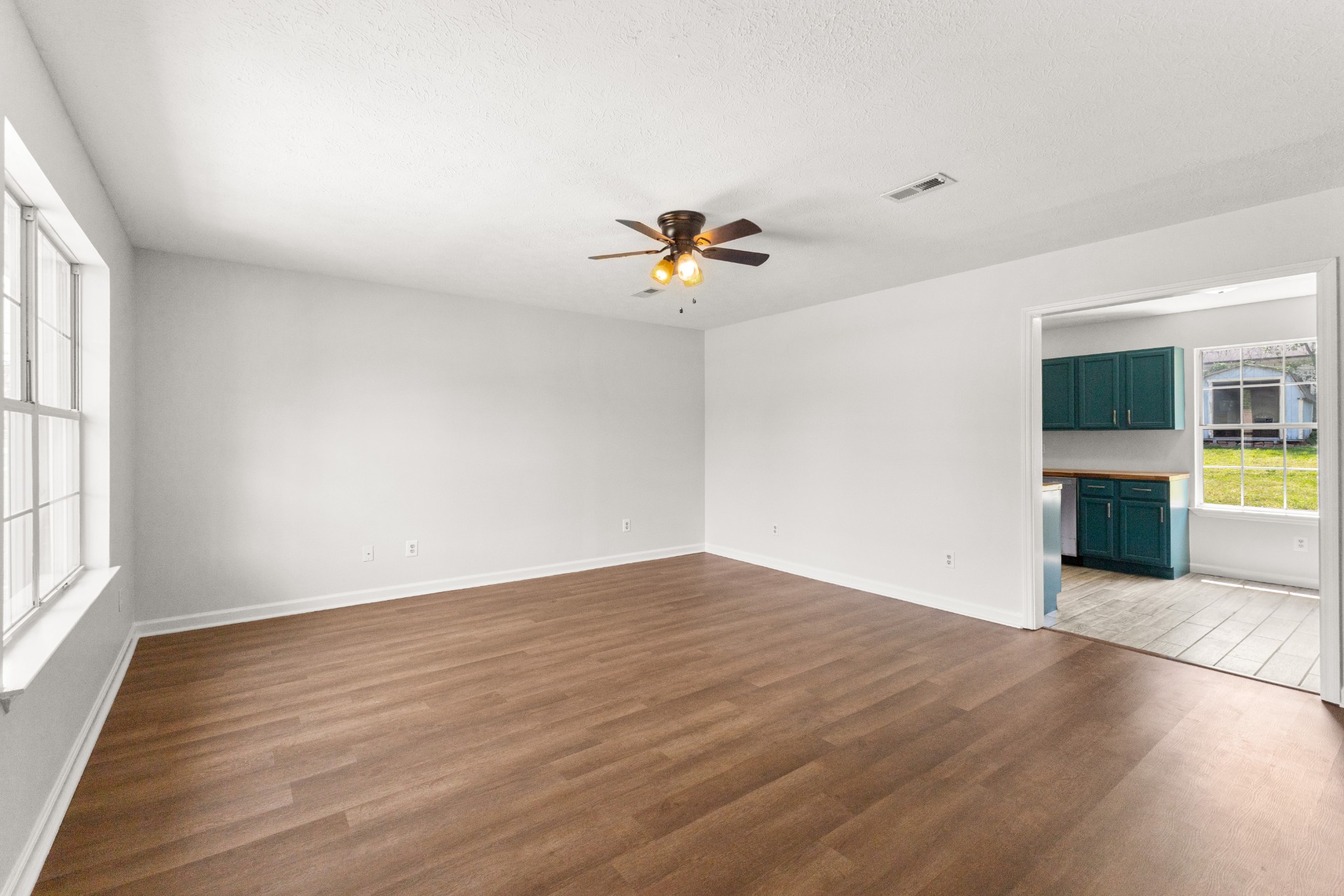 207 Juanita Avenue Gallatin TN 37066