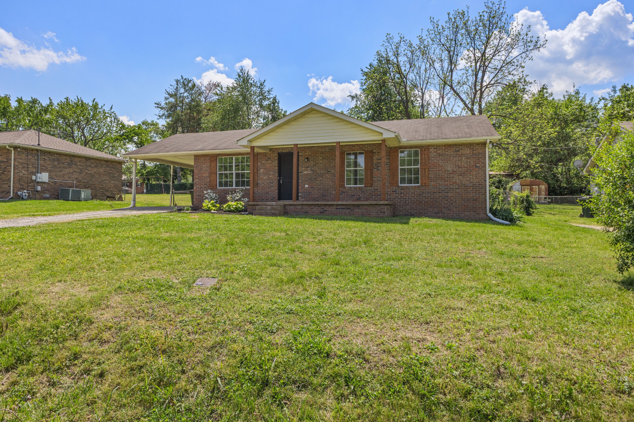 207 Juanita Avenue Gallatin TN 37066