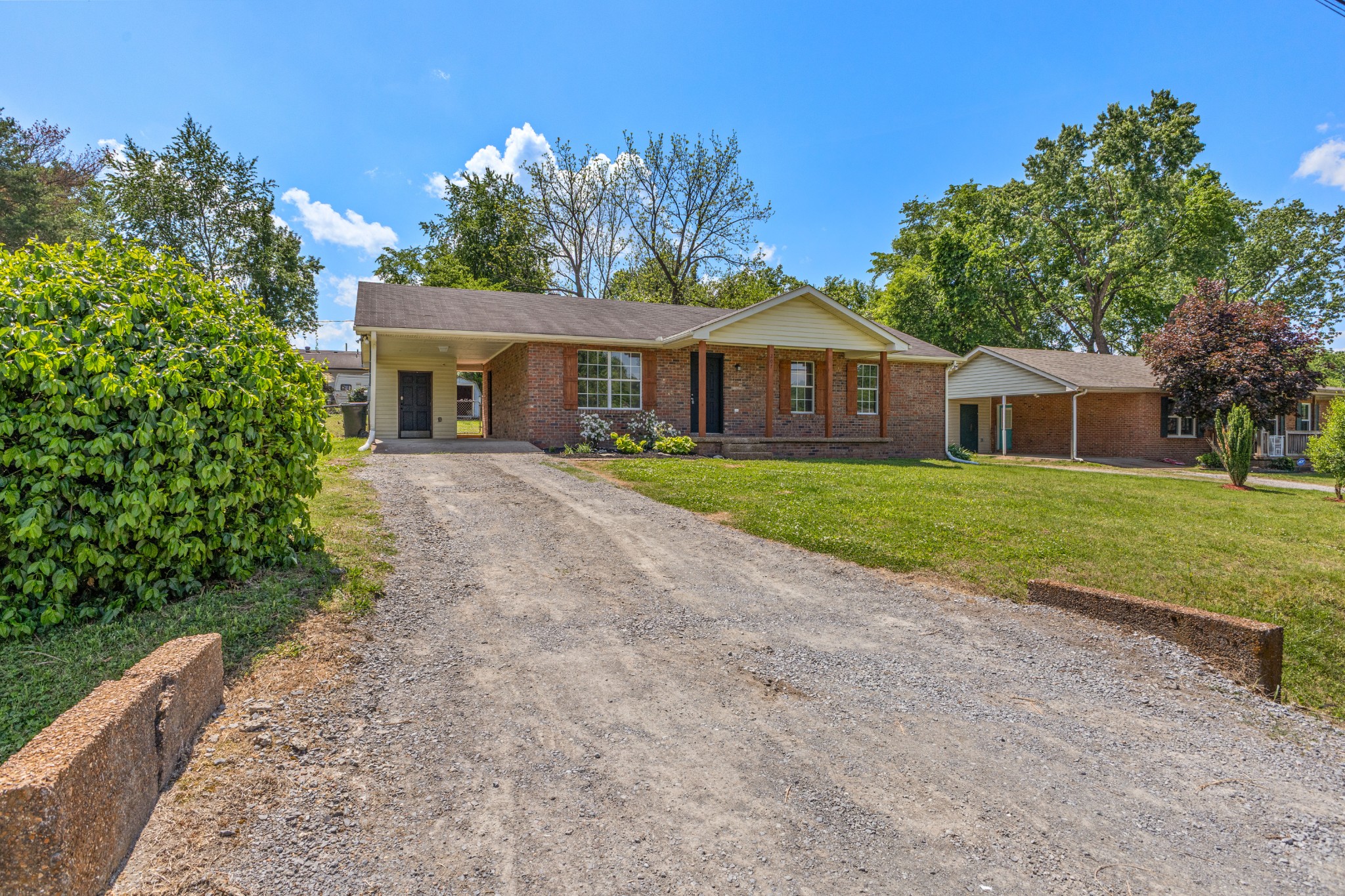 207 Juanita Avenue Gallatin TN 37066