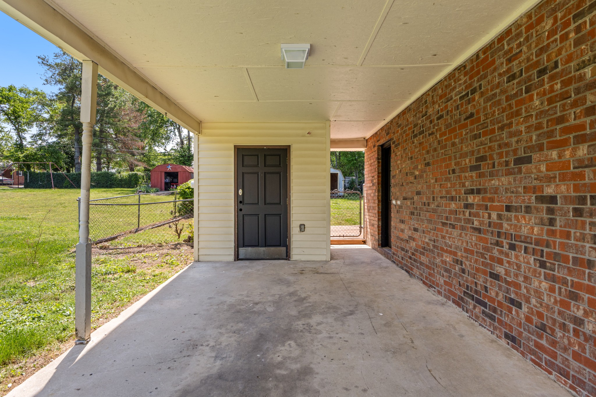 207 Juanita Avenue Gallatin TN 37066