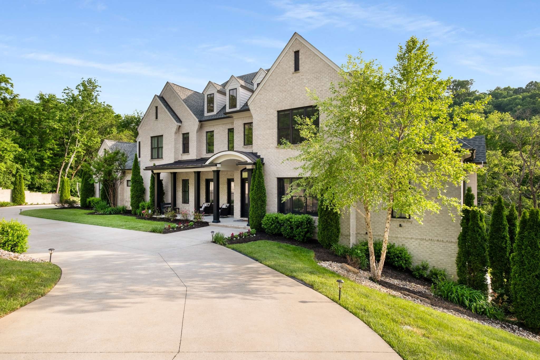 1236 Saxon Drive Nashville TN 37215