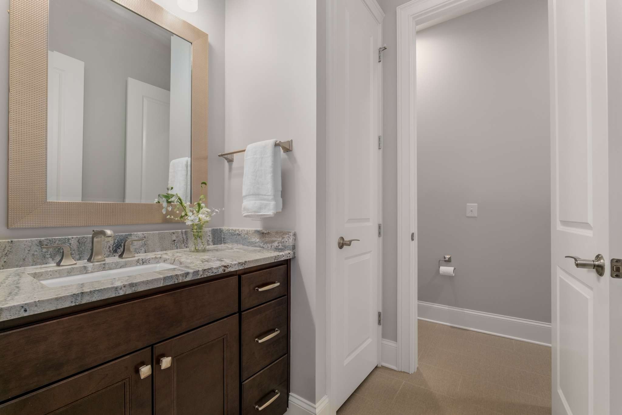 1236 Saxon Drive Nashville TN 37215