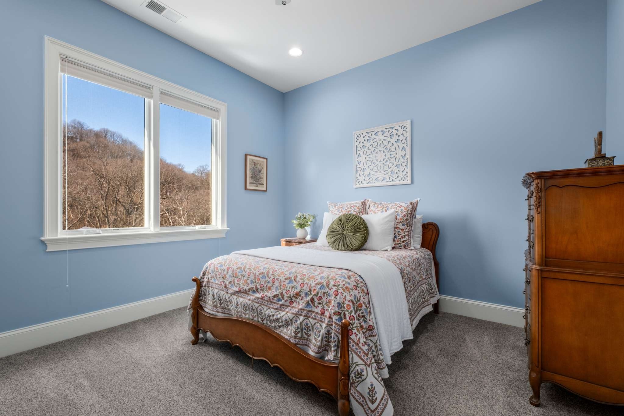 1236 Saxon Drive Nashville TN 37215