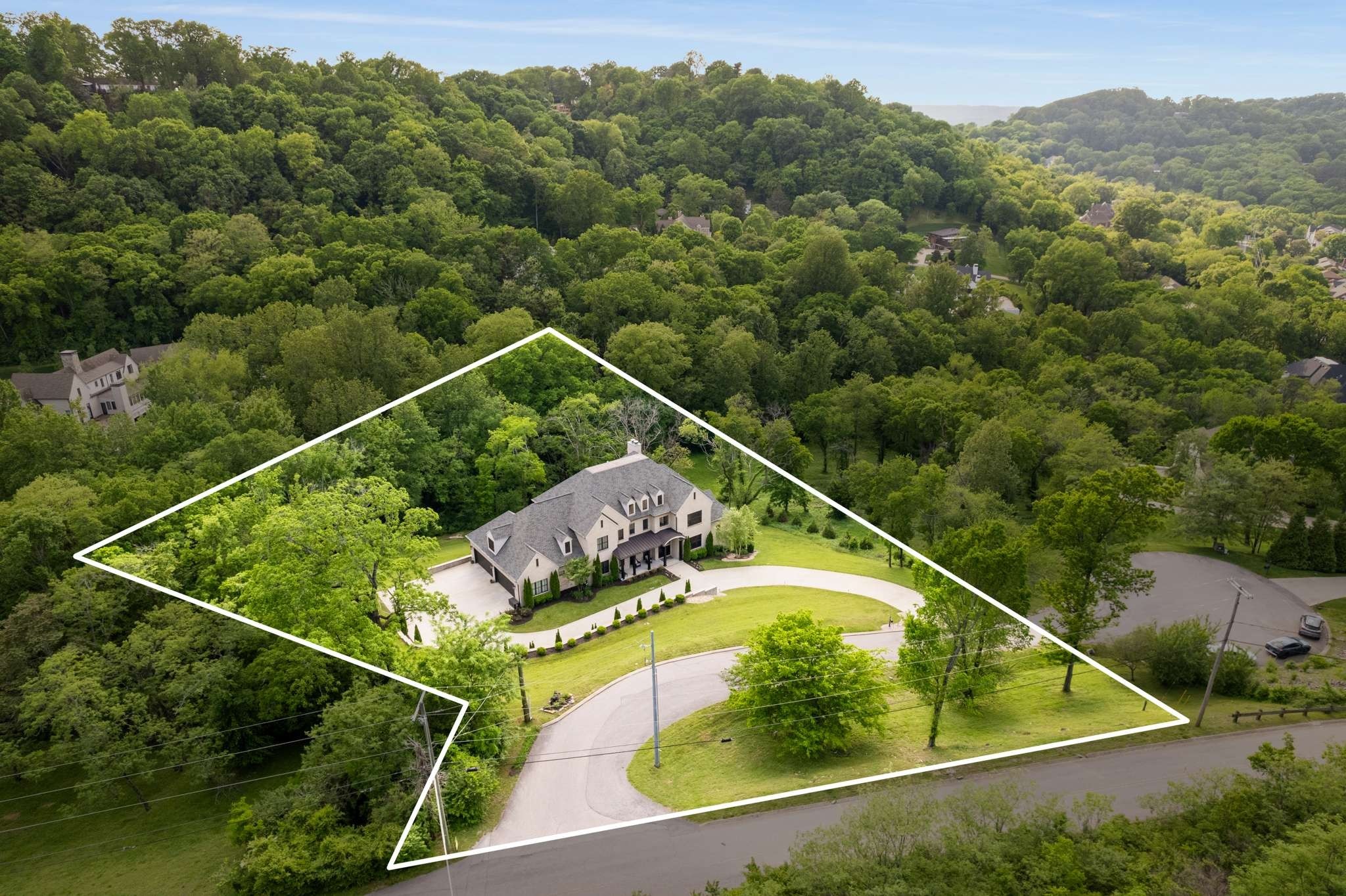 1236 Saxon Drive Nashville TN 37215