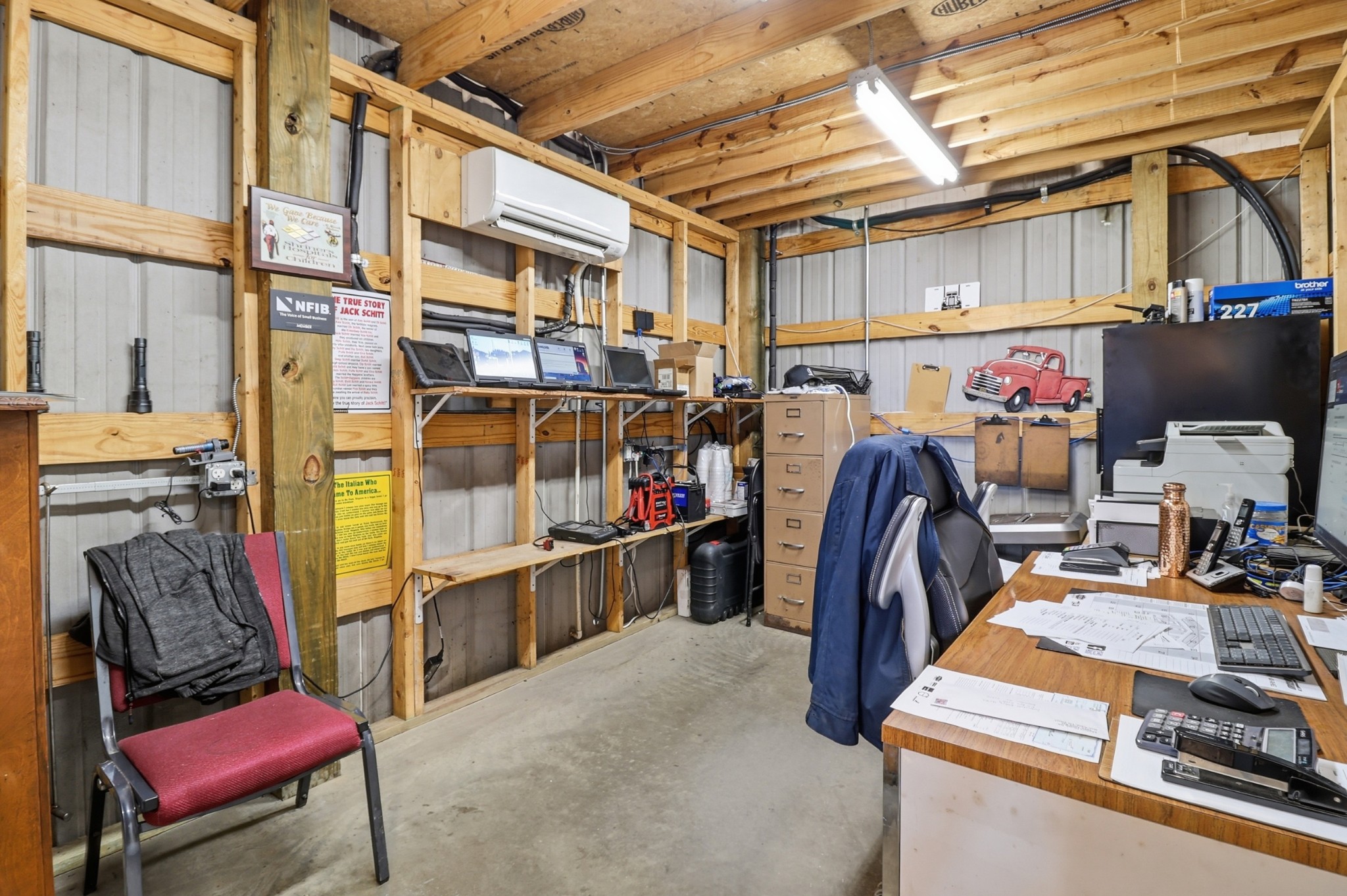 1018 Abiff Road Bon Aqua TN 37025