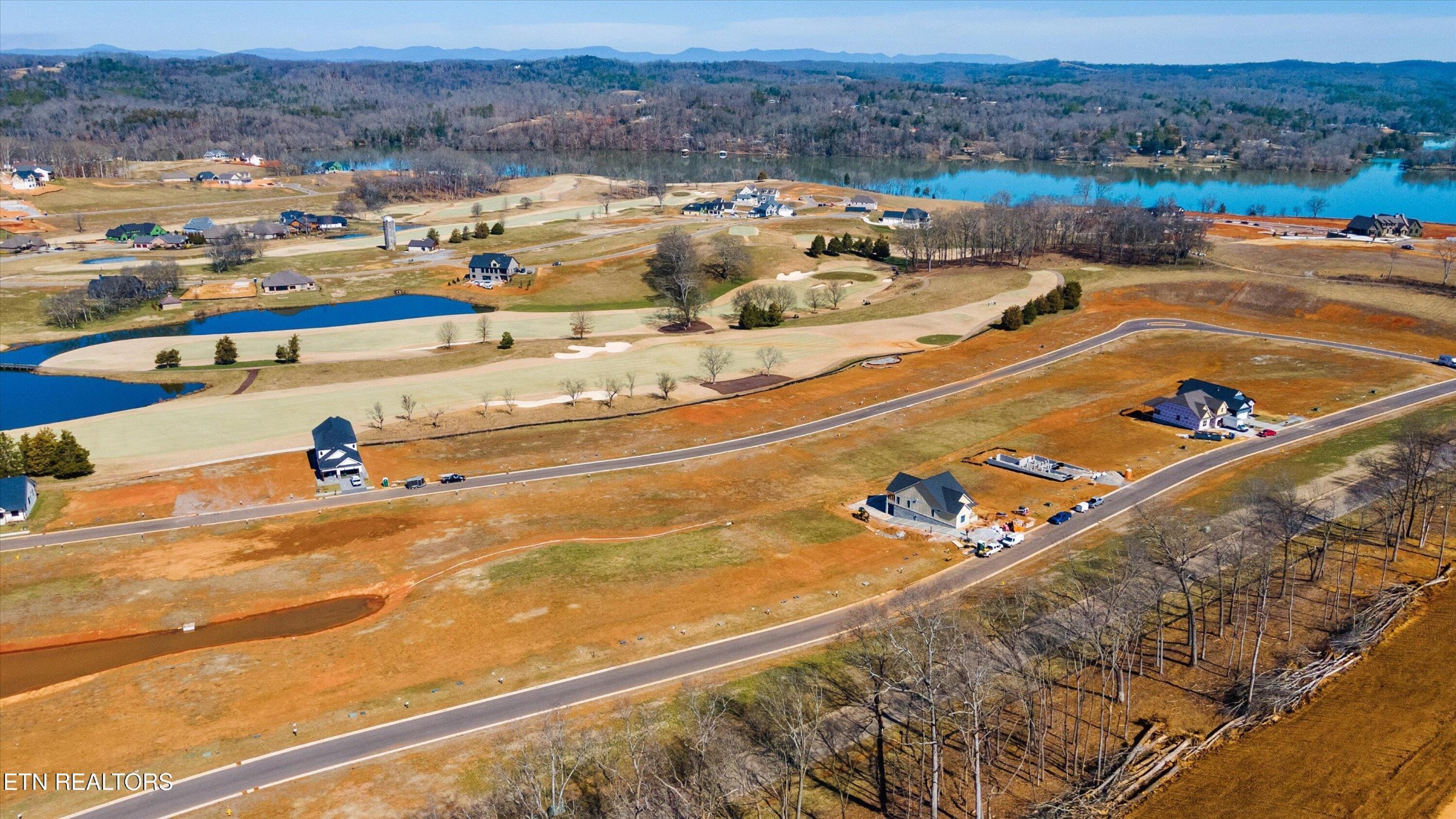 1848 Black Bear Circle Loudon TN 37774