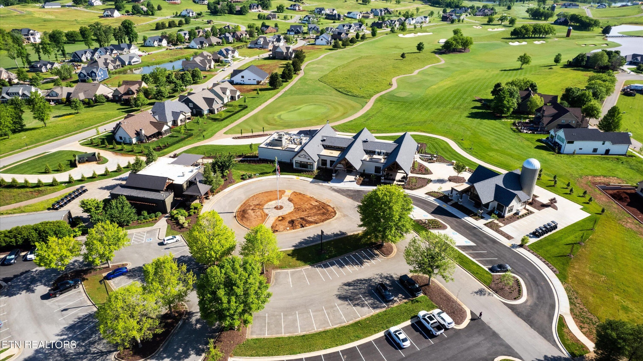 1848 Black Bear Circle Loudon TN 37774