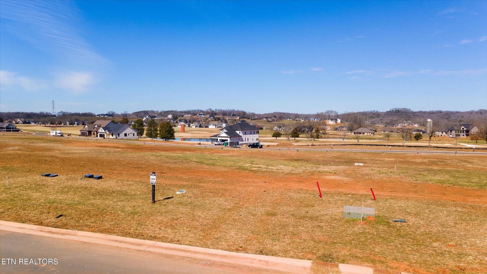 1848 Black Bear Circle Loudon TN 37774
