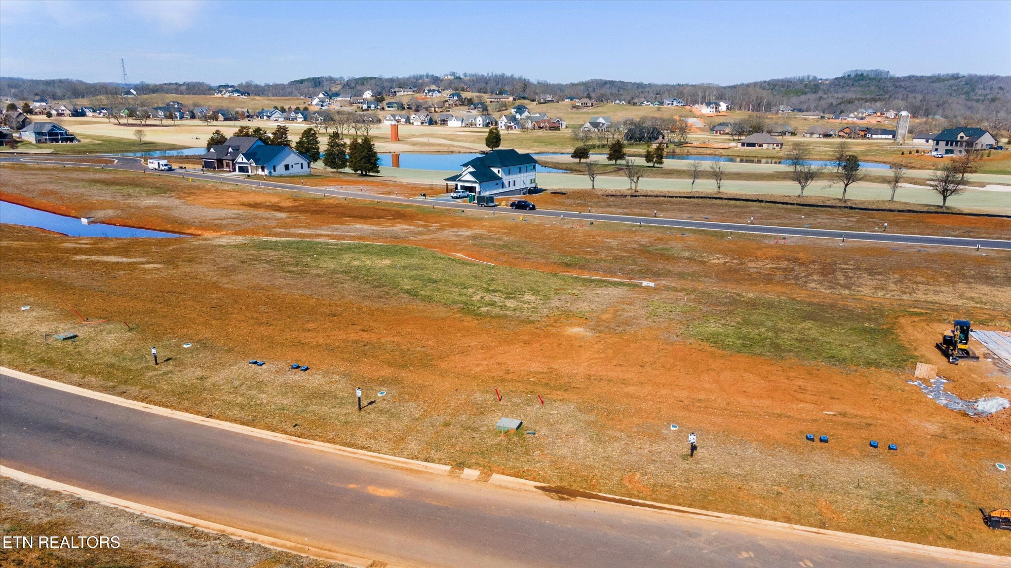 1848 Black Bear Circle Loudon TN 37774