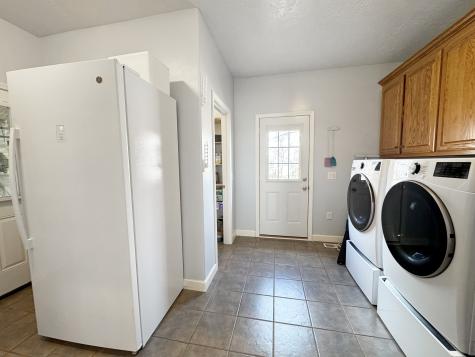 3989 Cadiz Road Bumpus Mills TN 37028