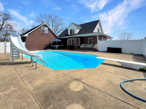 3989 Cadiz Road Bumpus Mills TN 37028