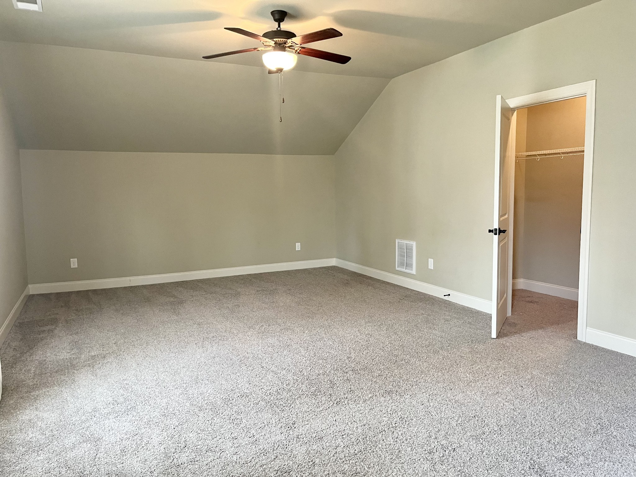 134 Village Circle Lebanon TN 37087