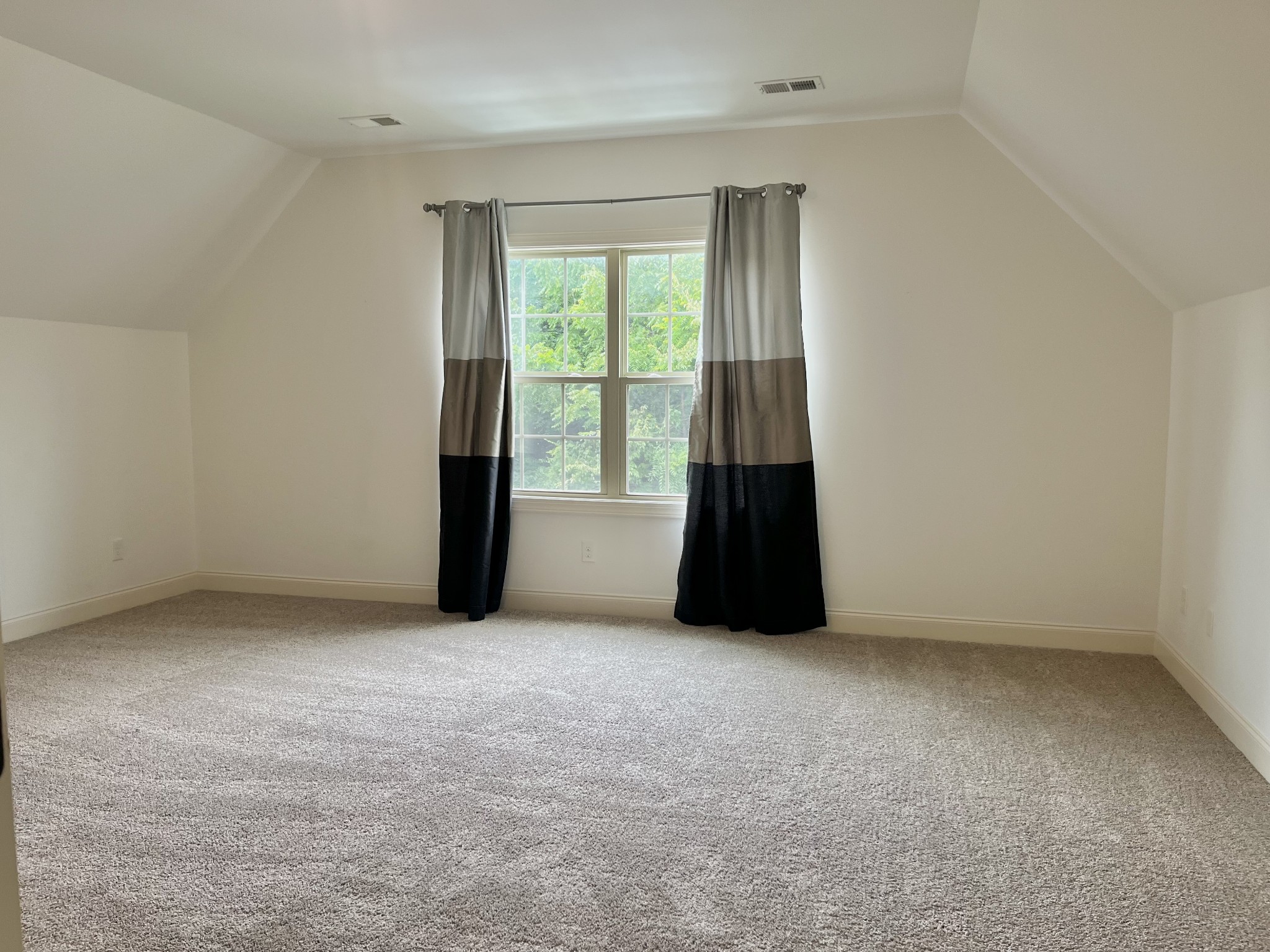 134 Village Circle Lebanon TN 37087