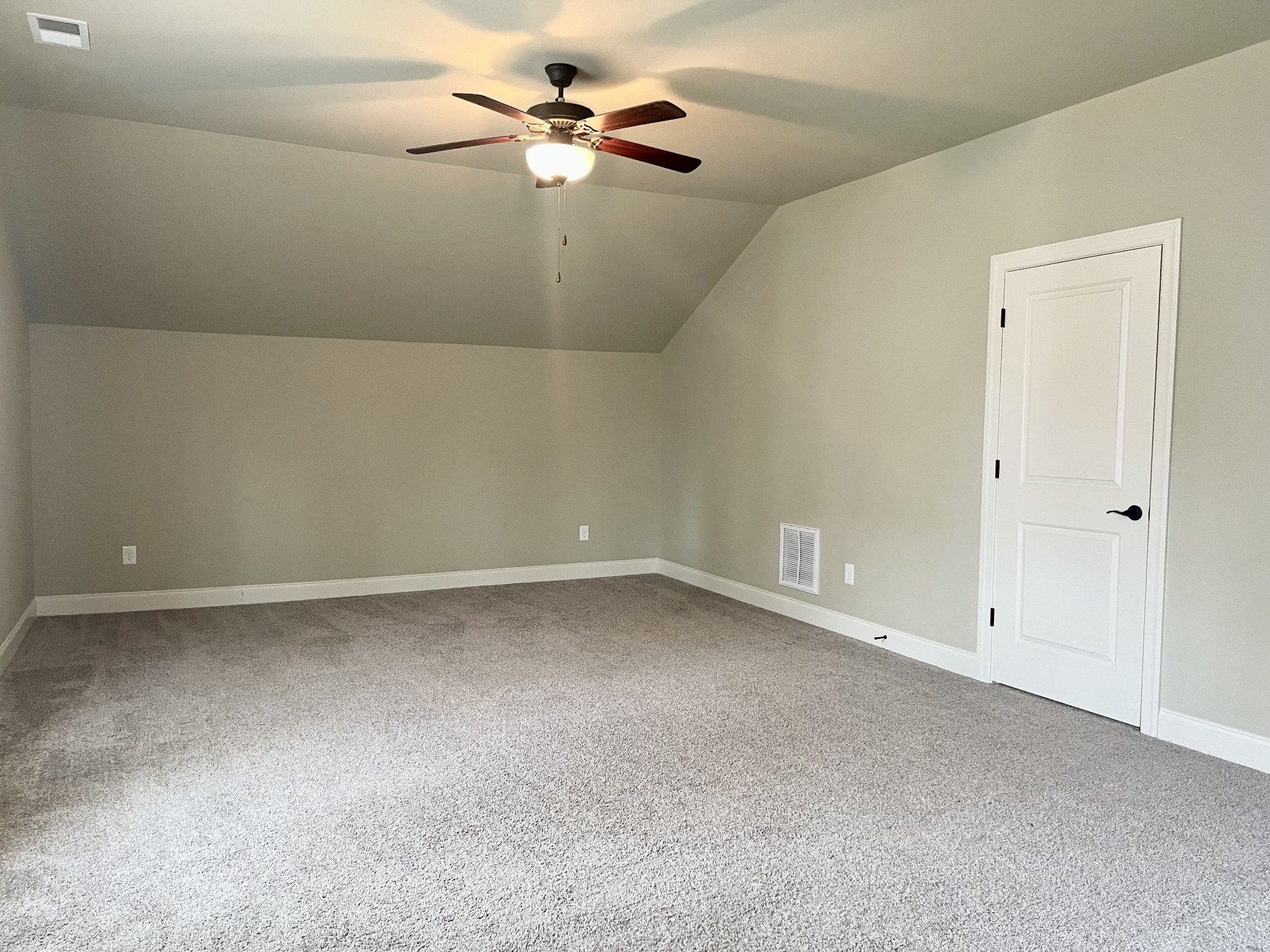 134 Village Circle Lebanon TN 37087