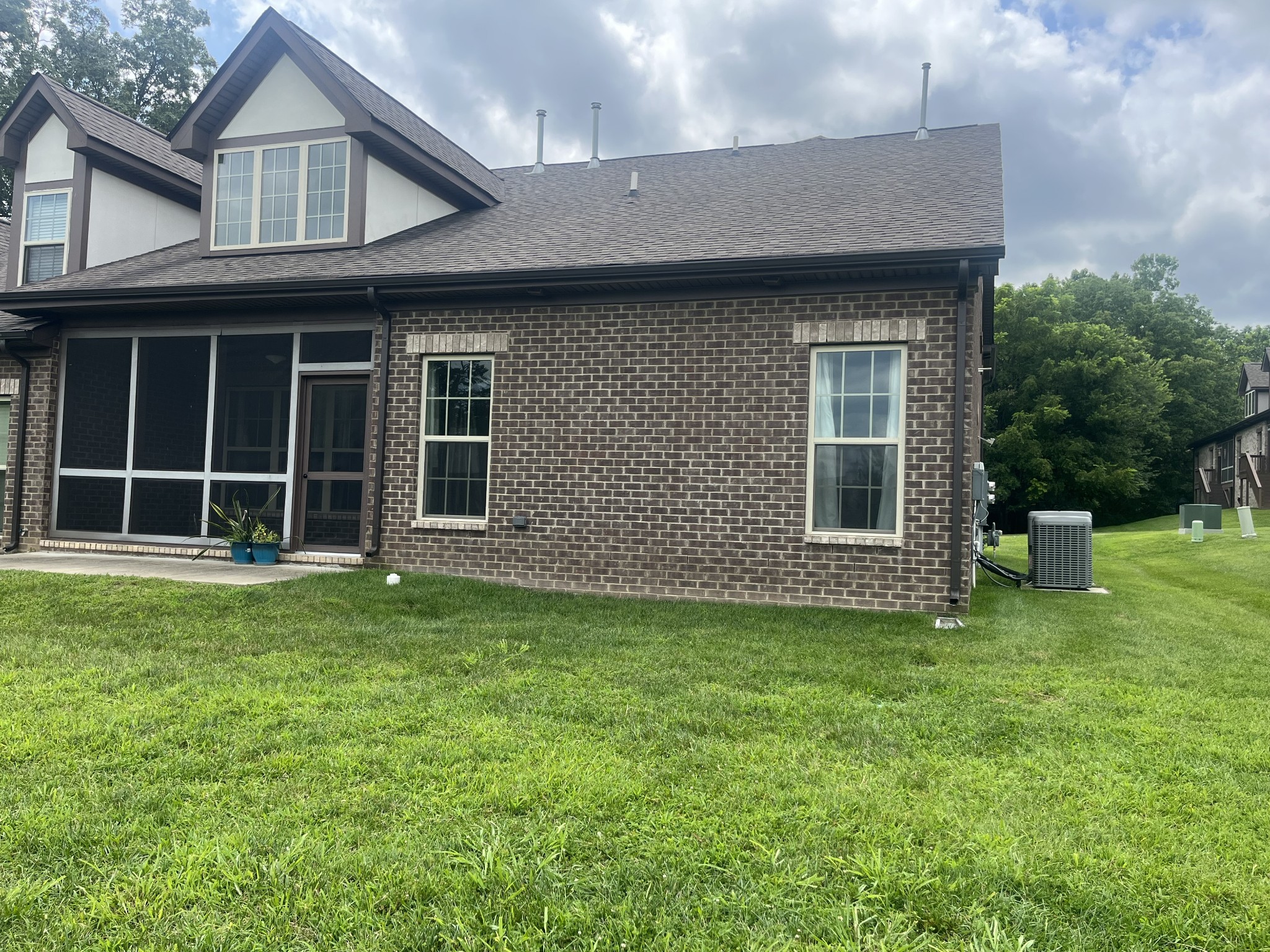 134 Village Circle Lebanon TN 37087