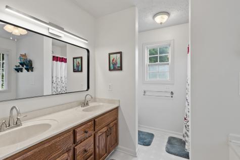 2034 Skyhawk Court White House TN 37188