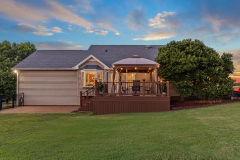 2034 Skyhawk Court White House TN 37188