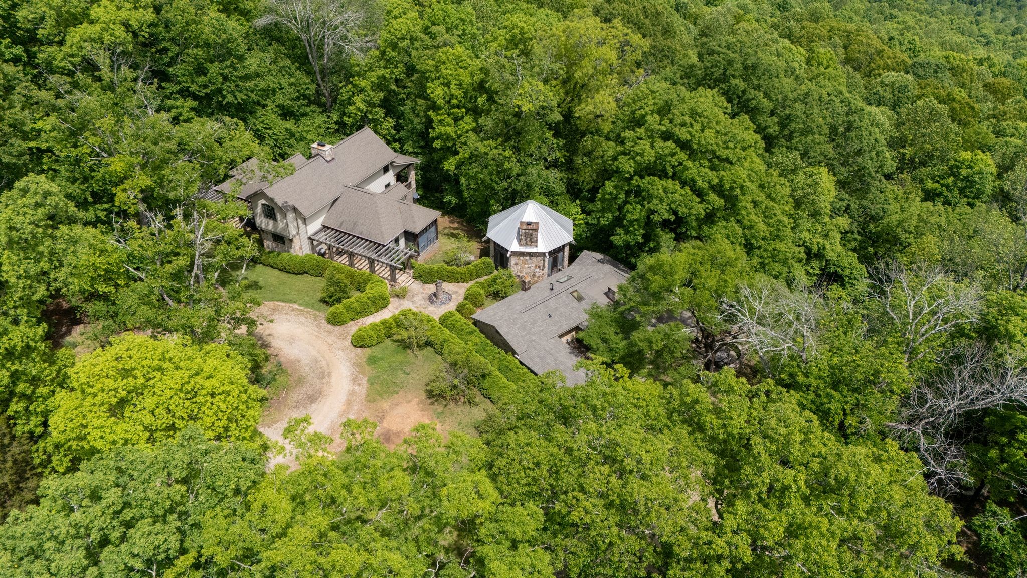 167 Pollywood Lane Sewanee TN 37375
