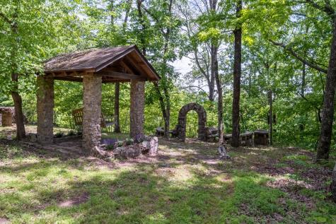 167 Pollywood Lane Sewanee TN 37375