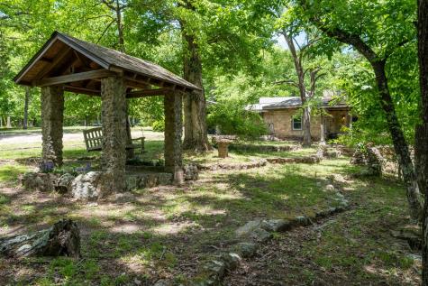 167 Pollywood Lane Sewanee TN 37375