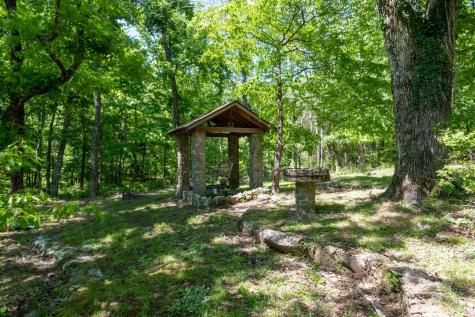 167 Pollywood Lane Sewanee TN 37375