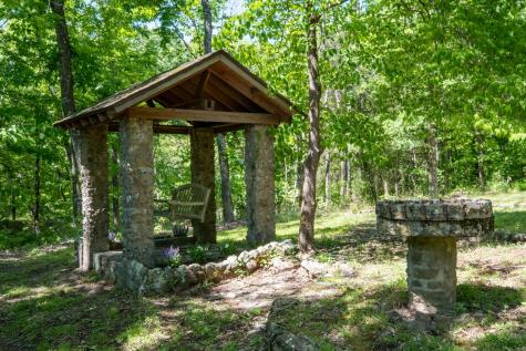167 Pollywood Lane Sewanee TN 37375