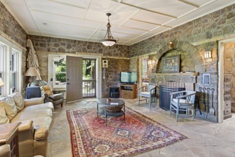 167 Pollywood Lane Sewanee TN 37375