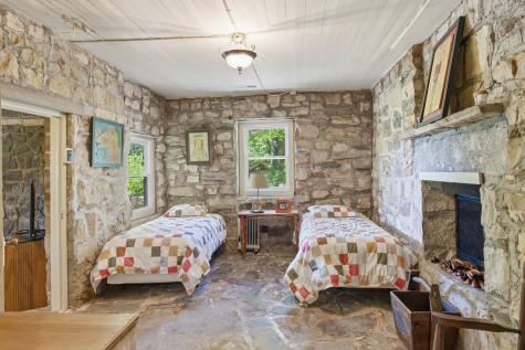 167 Pollywood Lane Sewanee TN 37375