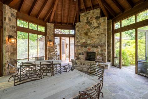 167 Pollywood Lane Sewanee TN 37375