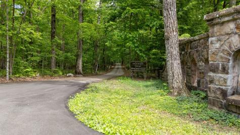 167 Pollywood Lane Sewanee TN 37375