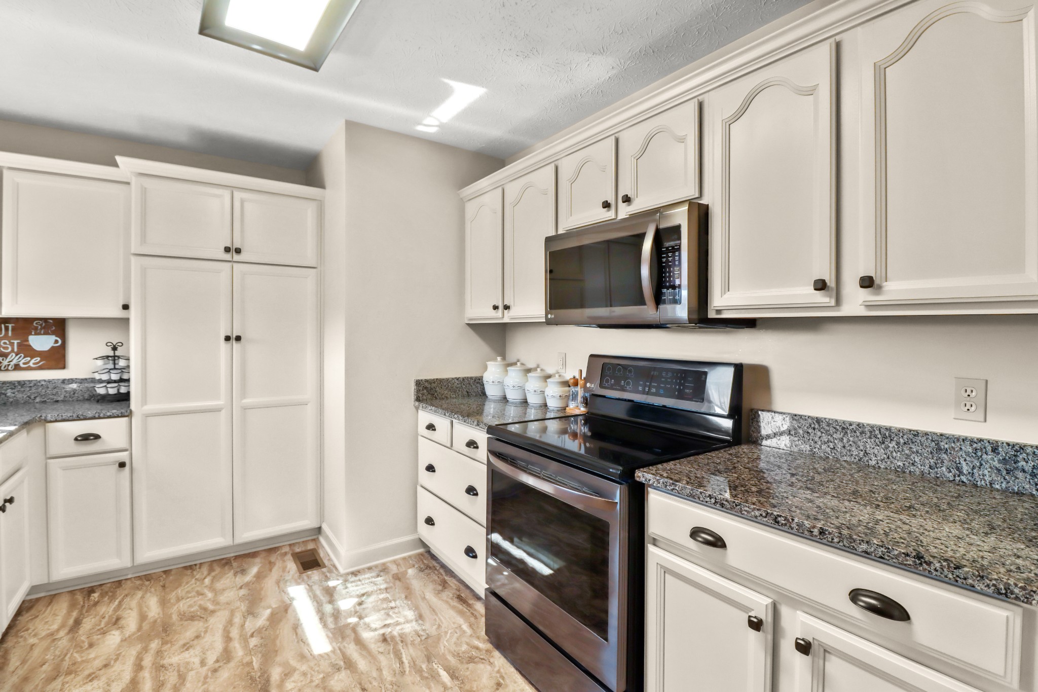 4591 Washington Road Greenbrier TN 37073