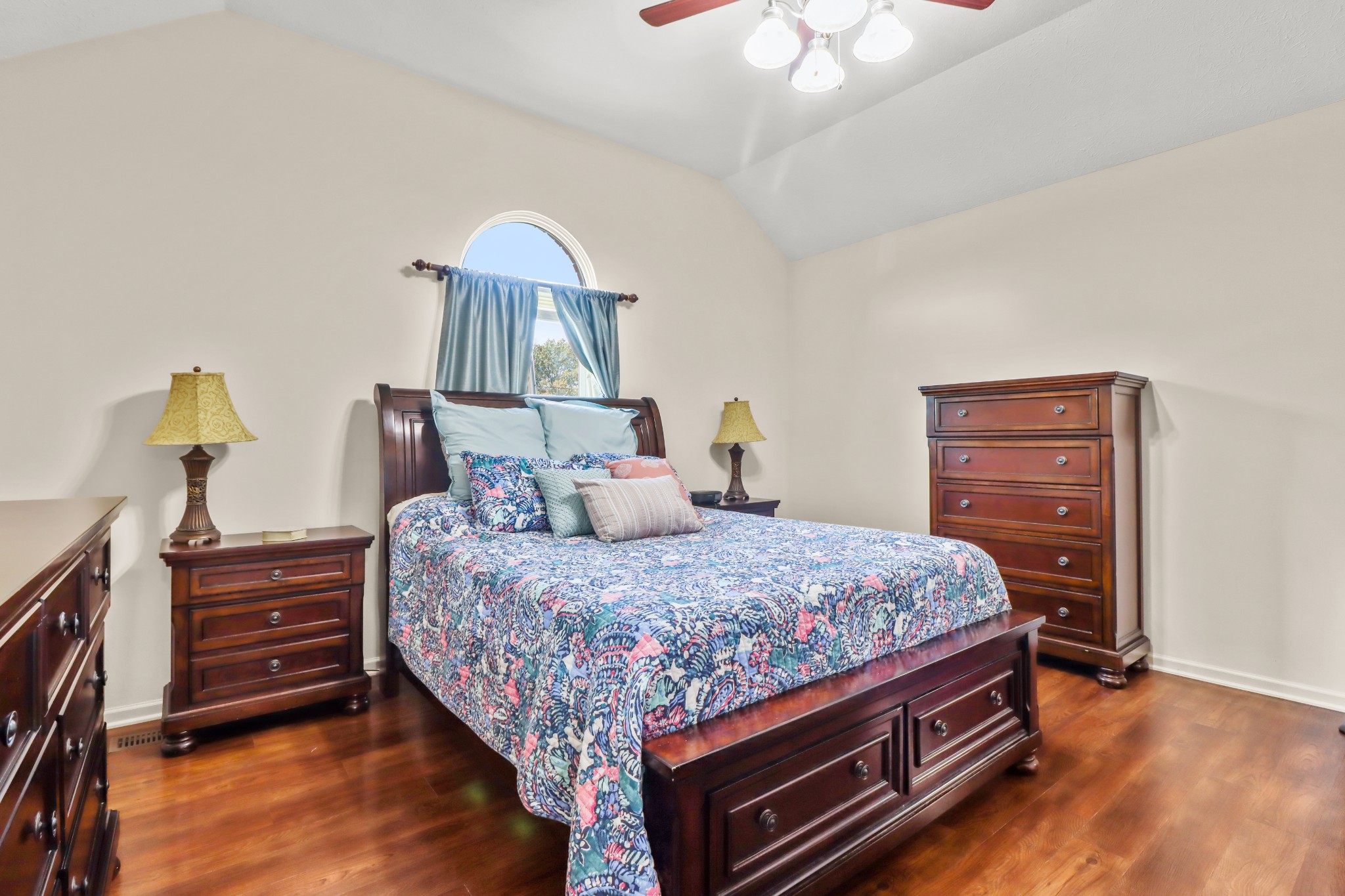 4591 Washington Road Greenbrier TN 37073