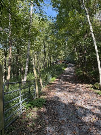 195 Ron Mark Lane Gainesboro TN 38562