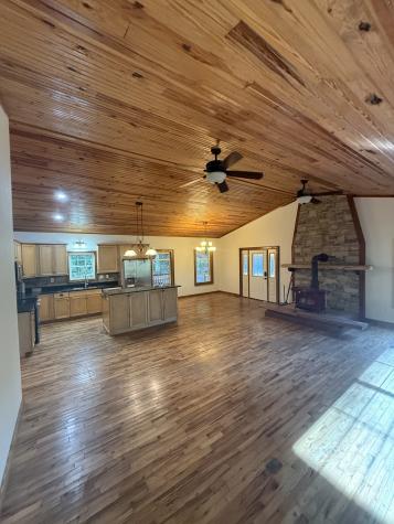 195 Ron Mark Lane Gainesboro TN 38562