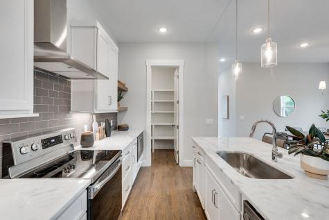 2707 Mckeige Drive Nashville TN 37214