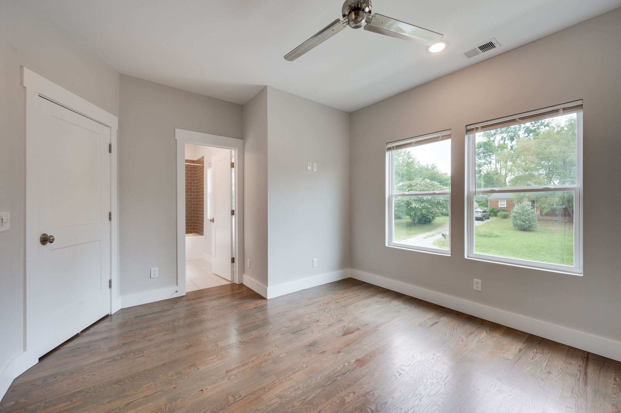 2707 Mckeige Drive Nashville TN 37214