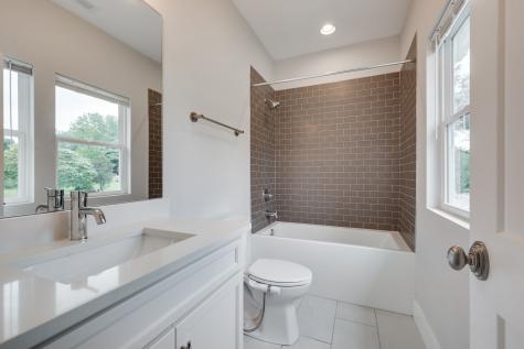 2707 Mckeige Drive Nashville TN 37214