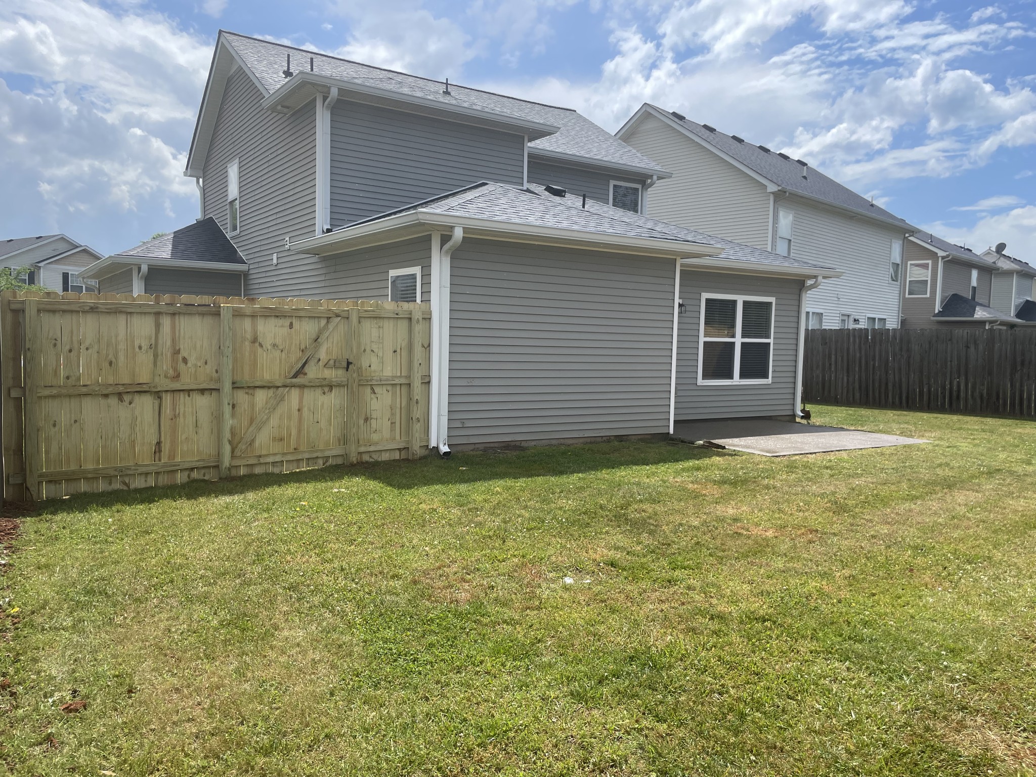 1422 Beaconcrest Circle Murfreesboro TN 37128