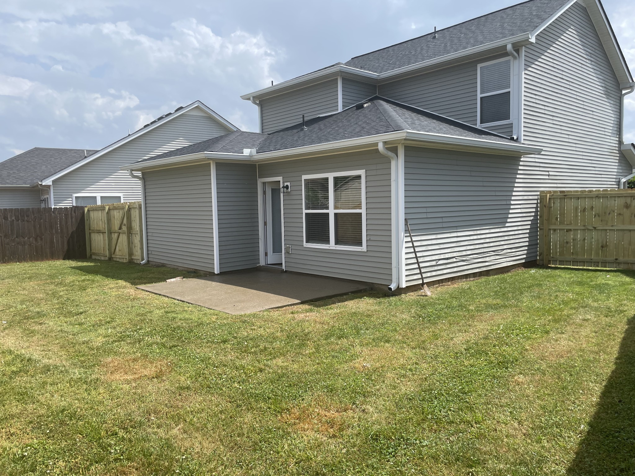 1422 Beaconcrest Circle Murfreesboro TN 37128