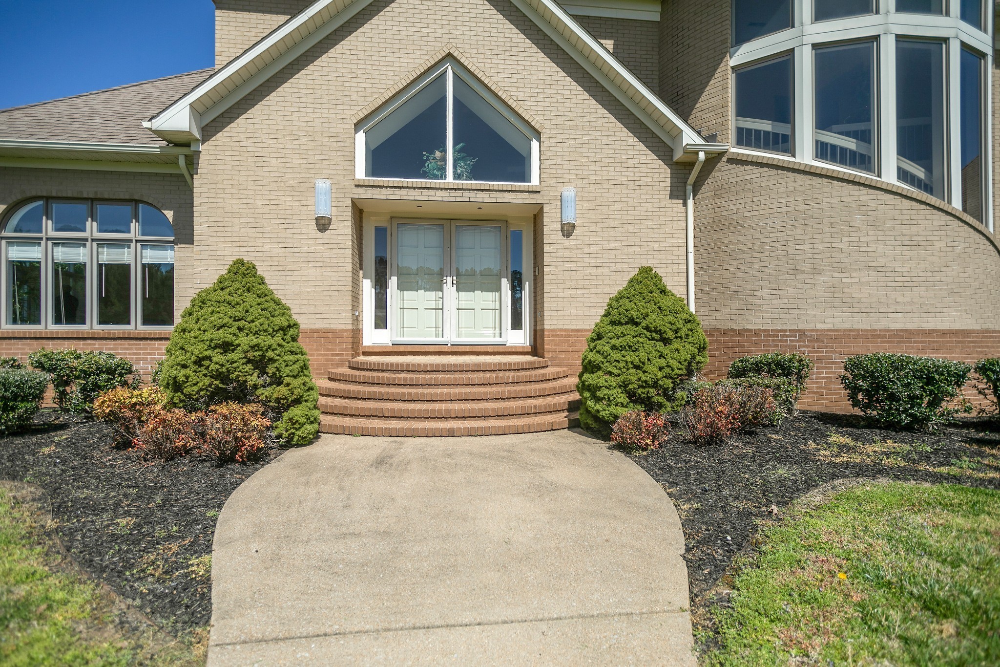 970 9th Street Lawrenceburg TN 38464
