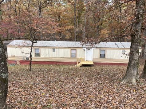 2203 Deer Lake Drive Nunnelly TN 37137
