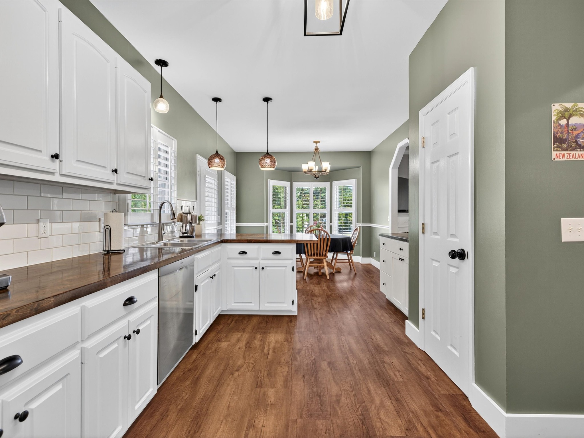 9725 Dogwood Drive Bon Aqua TN 37025