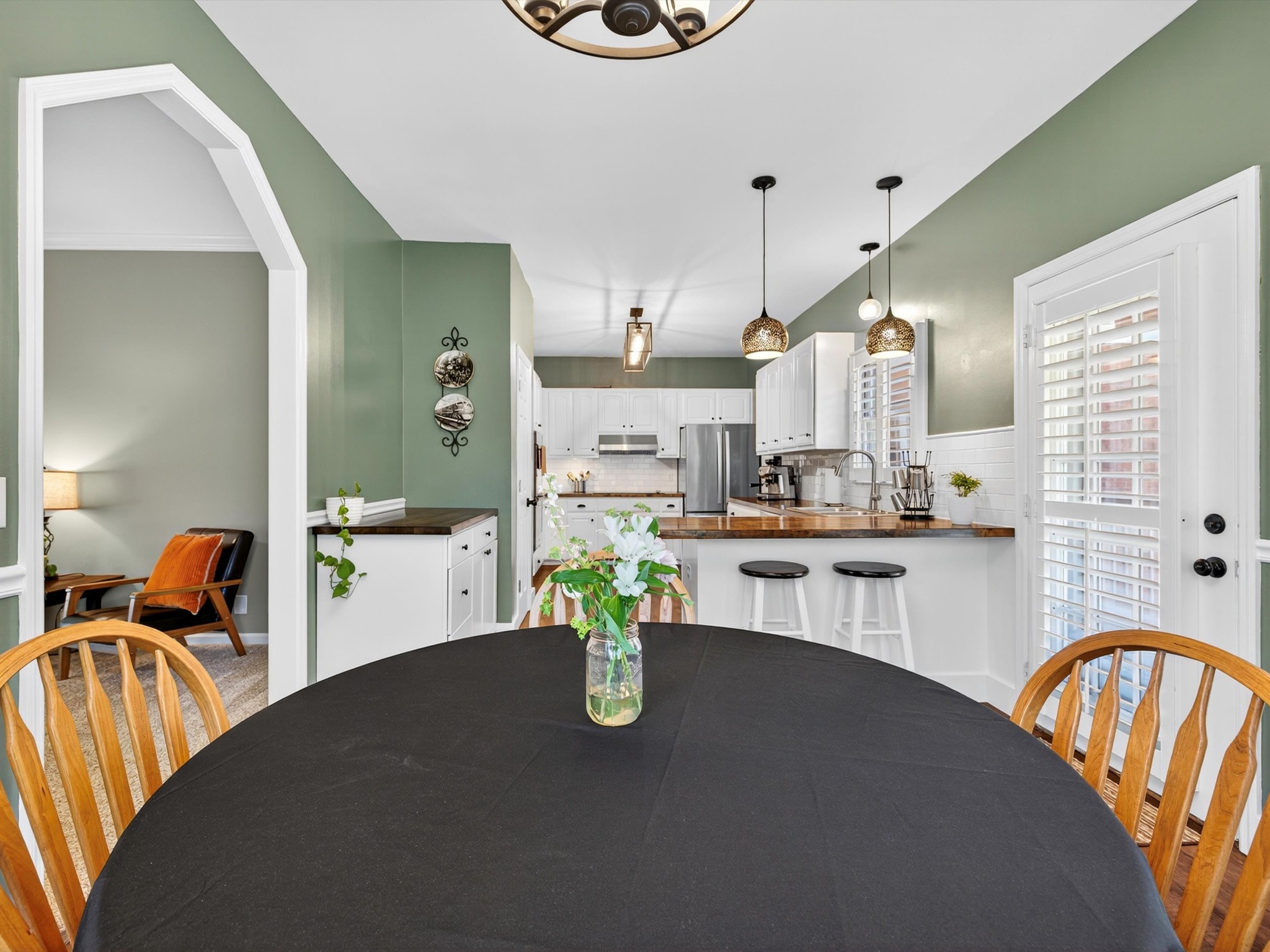 9725 Dogwood Drive Bon Aqua TN 37025
