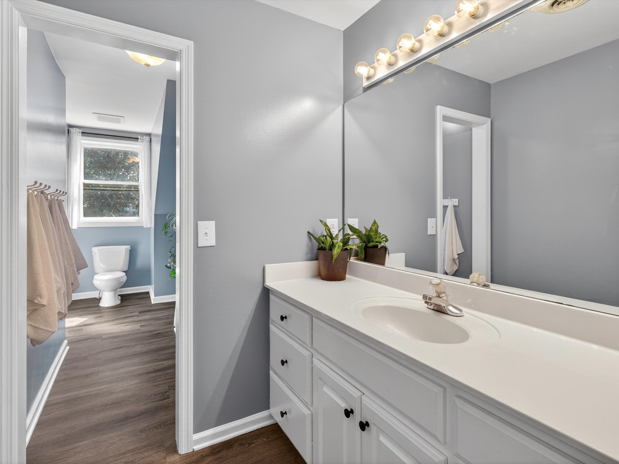 9725 Dogwood Drive Bon Aqua TN 37025
