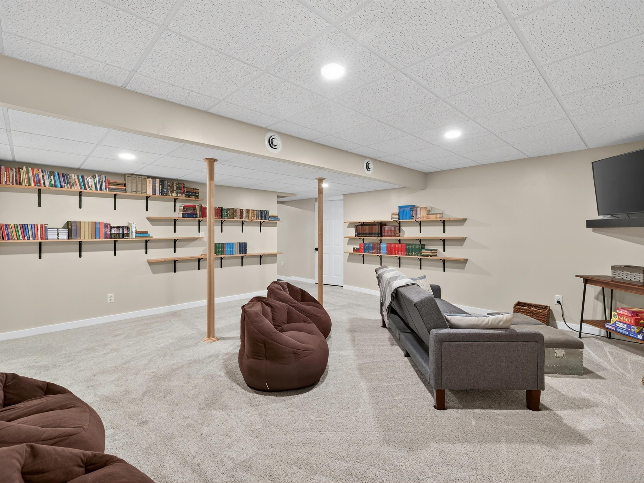 9725 Dogwood Drive Bon Aqua TN 37025