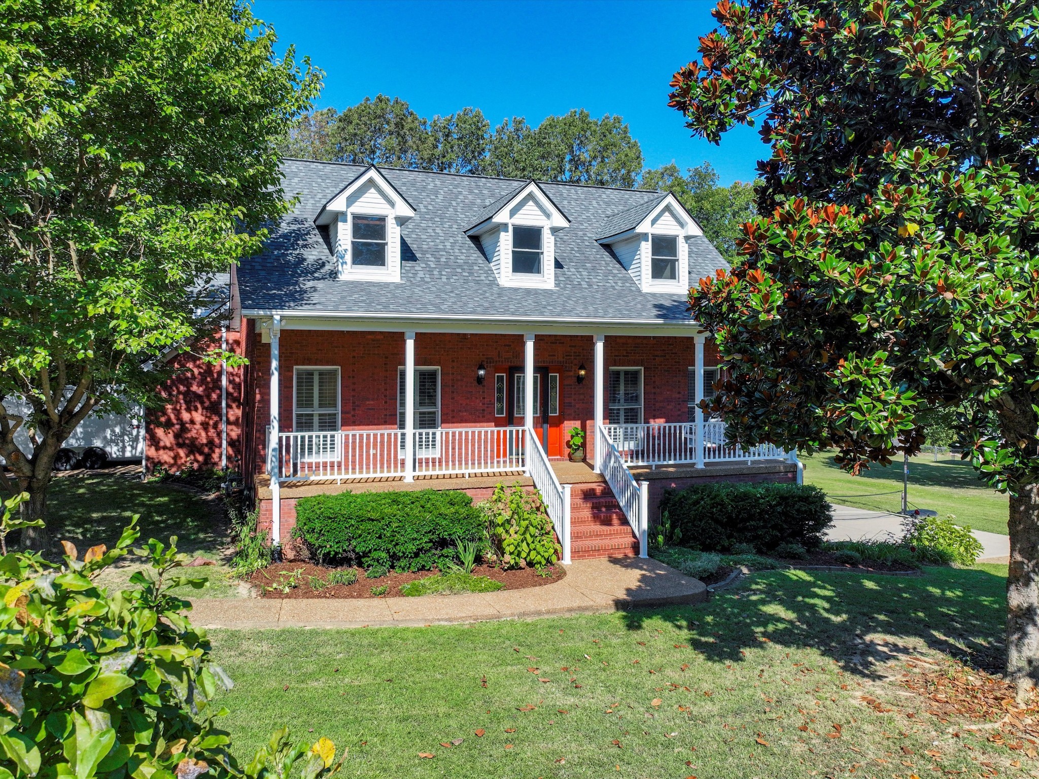 9725 Dogwood Drive Bon Aqua TN 37025