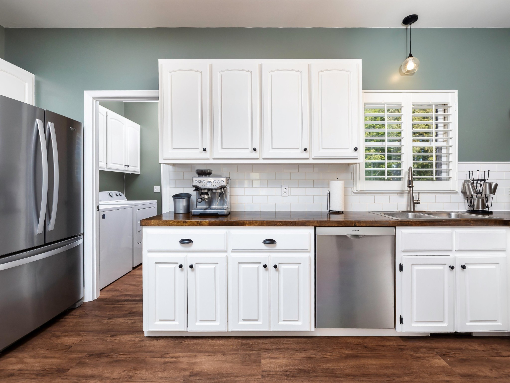 9725 Dogwood Drive Bon Aqua TN 37025