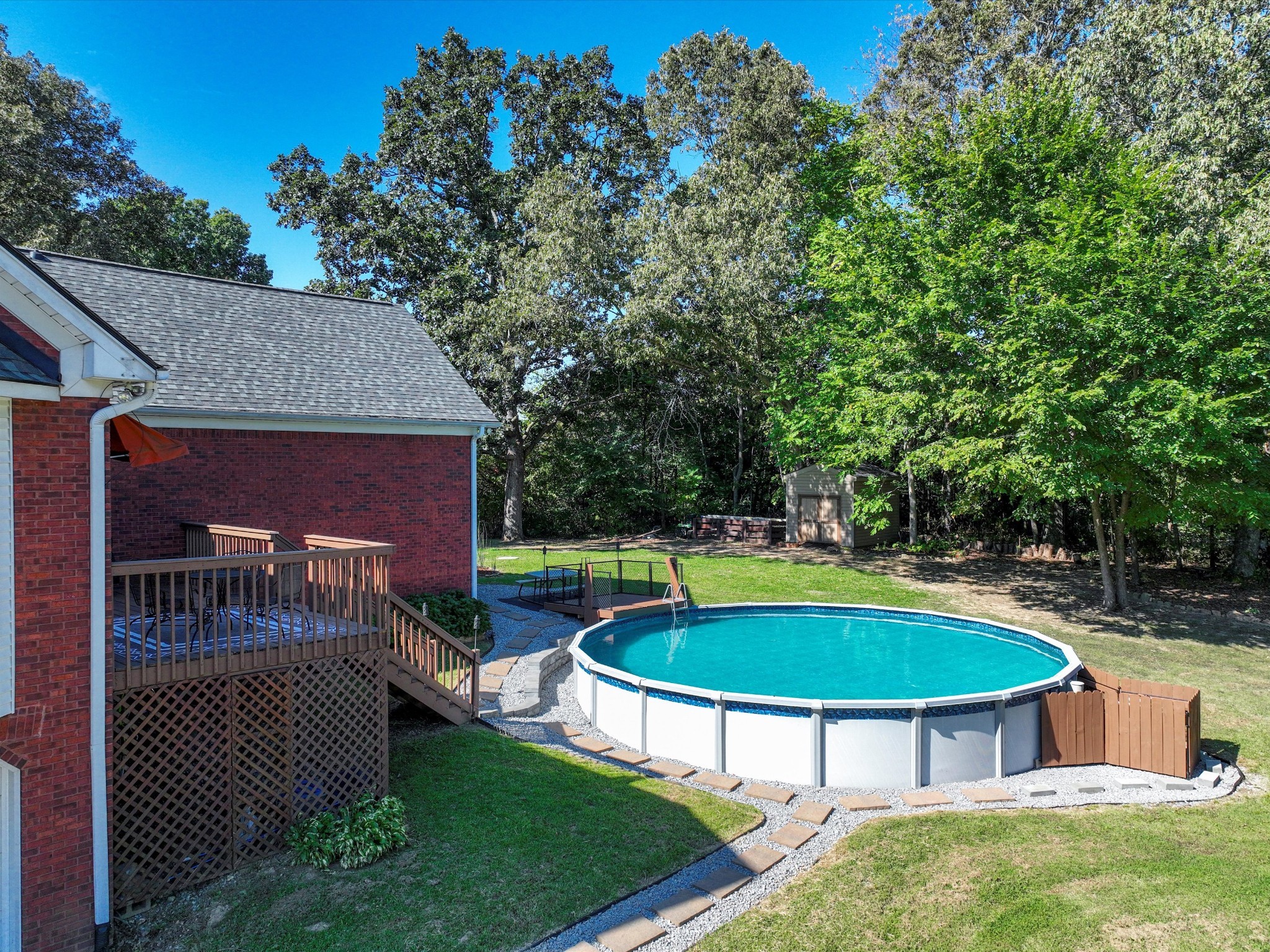 9725 Dogwood Drive Bon Aqua TN 37025